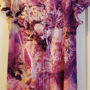 Beautiful watercolour printed short sleeved top with glittery beading on bodice.